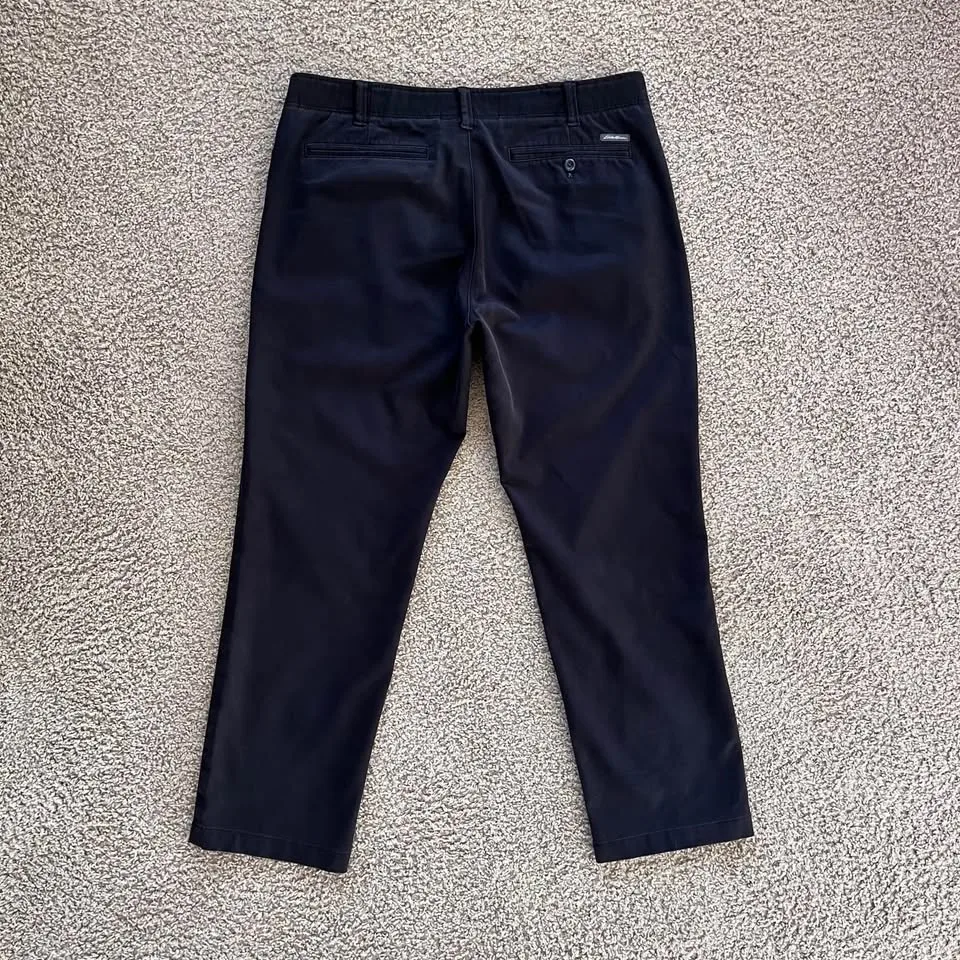 Eddie Bauer Men’s 36x30 Chino Pants Black Straight Leg image indicator(10)