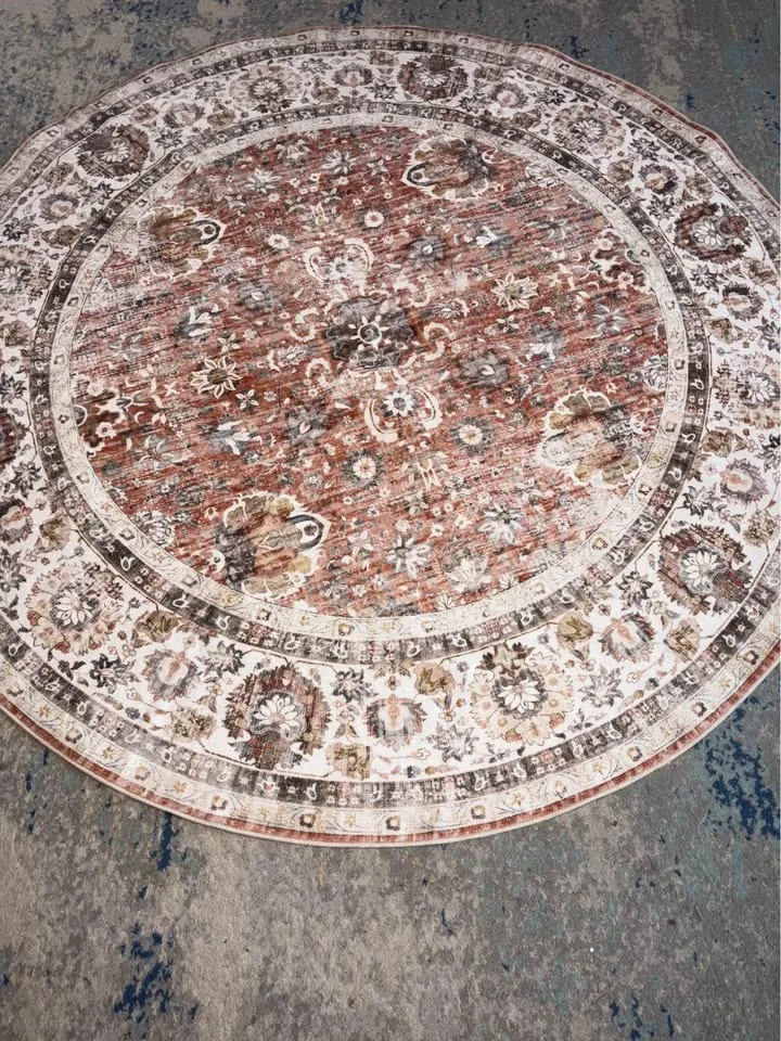 Brand new Round Rug 5ft Area Rug , price is firm! image indicator(6)