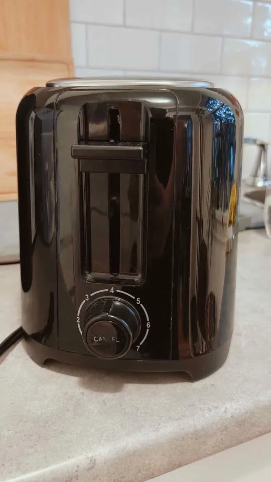 Proctor Silex 2 Slice Black Toaster image indicator(3)