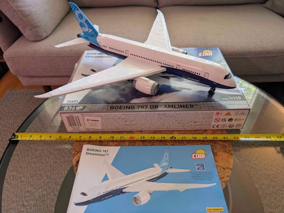 COBI Boeing 787 (assembled brick model) - photo 3