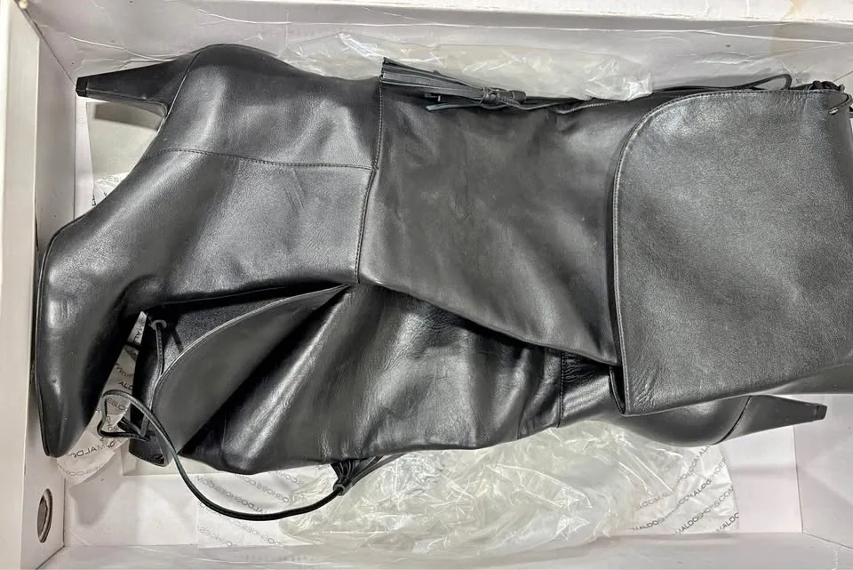 Nine West black leather boots - Sz 7M