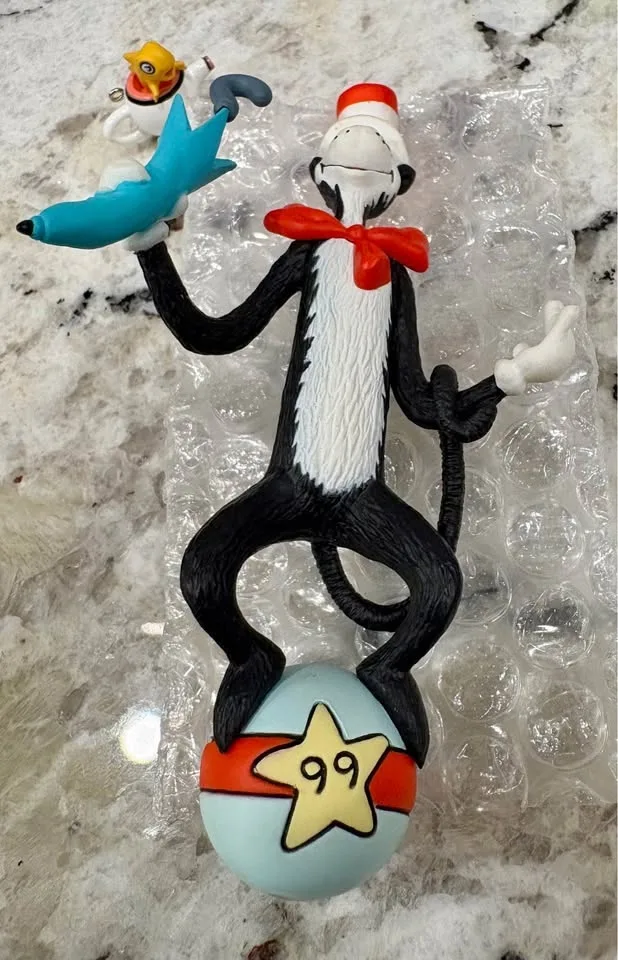 Hallmark Keepsake Ornament The Cat in the Hat image indicator(5)