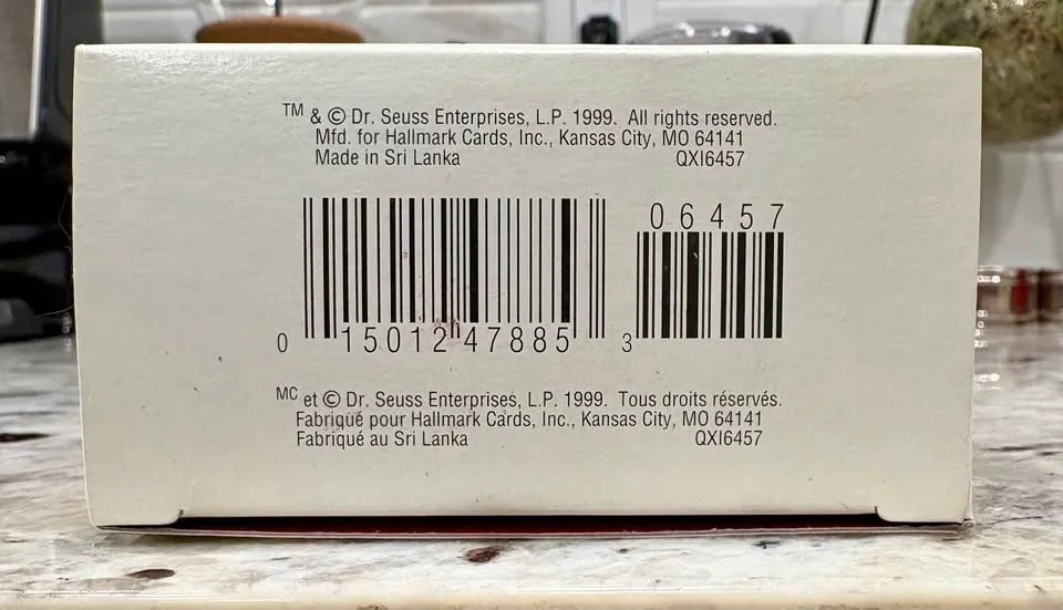 Hallmark Keepsake Ornament The Cat in the Hat image indicator(10)