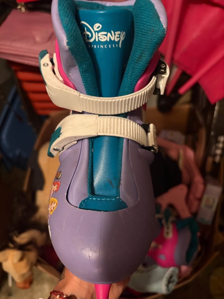 Girls Disney skates - photo 2