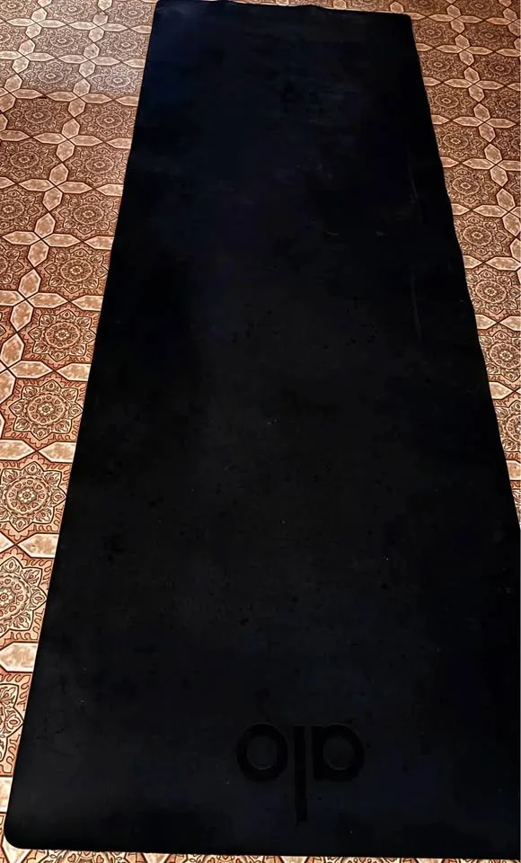 Alo Yoga Warrior Mat Lululemon