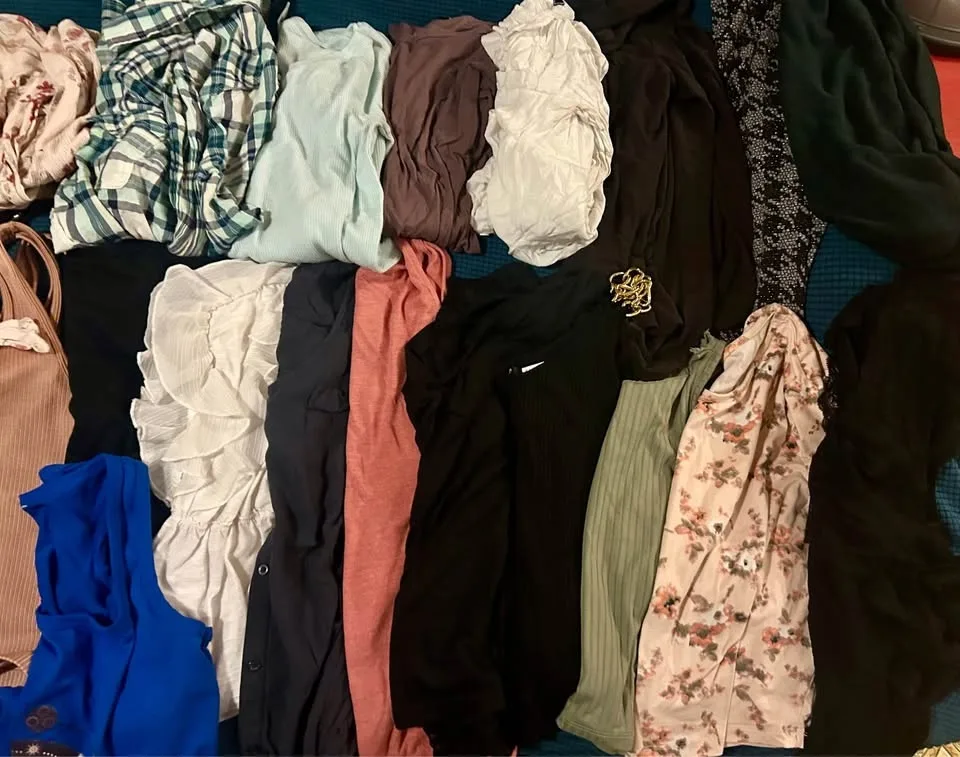 Women’s clothing lot image indicator(6)