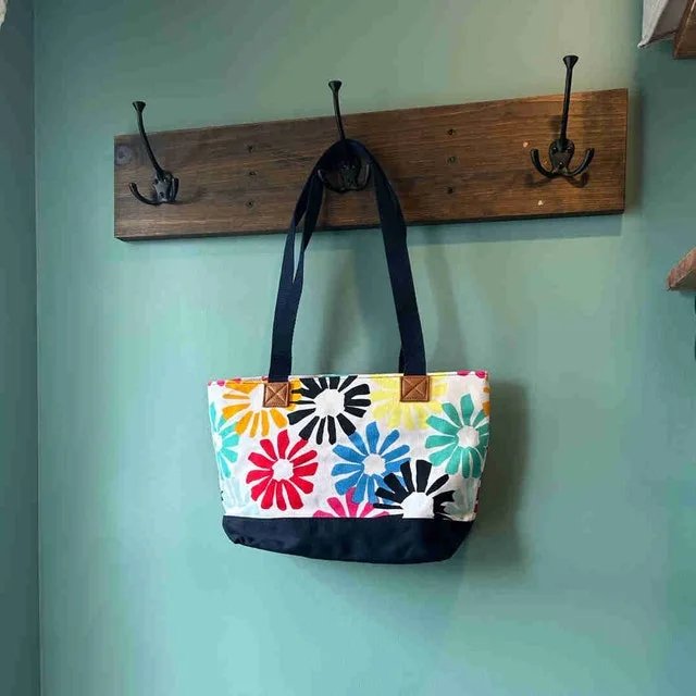 Thirty-One Demi Day Bag