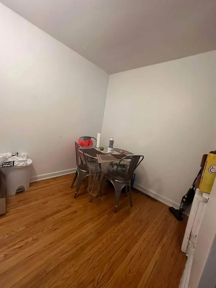 1 Bed 1 Bath - Apartment image indicator(4)