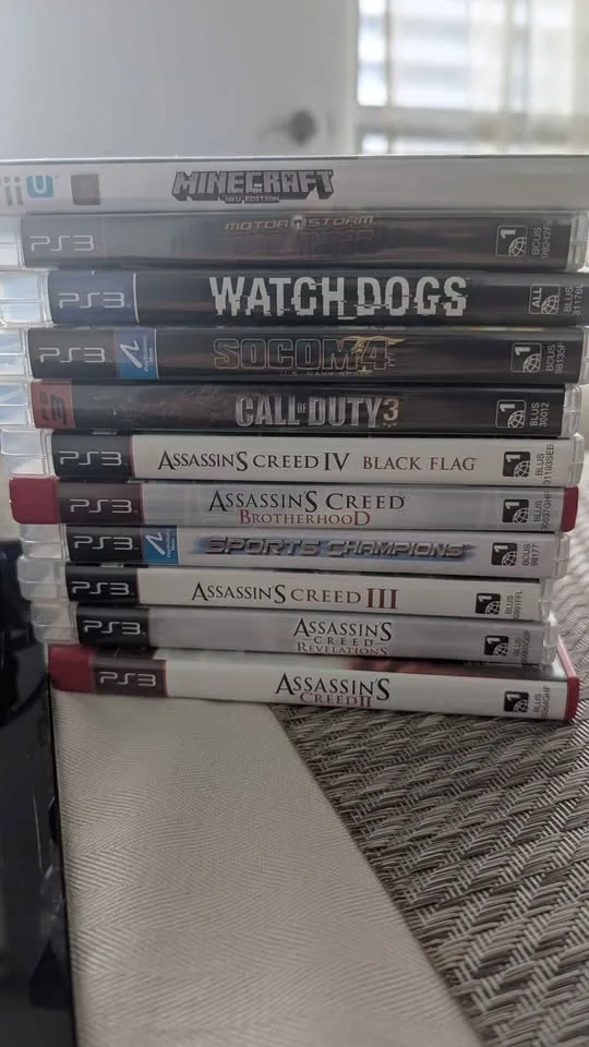 🎮 HUGE Console, Game & Accessory Bundle image indicator(3)