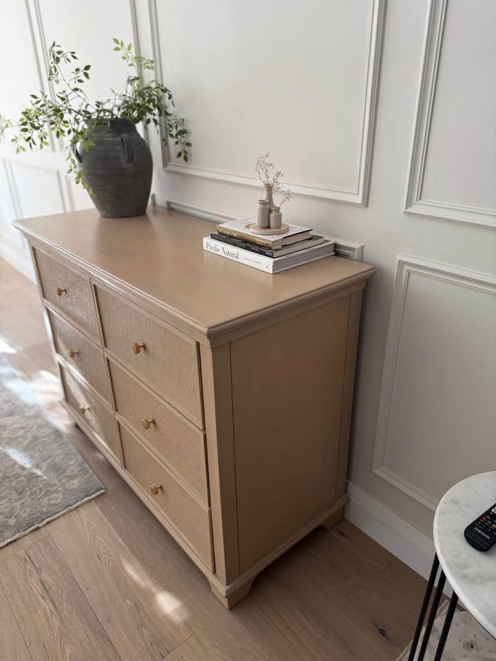 Gorgeous refinished dresser - photo 3