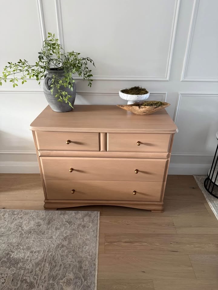 Gorgeous refinished dresser - photo 5