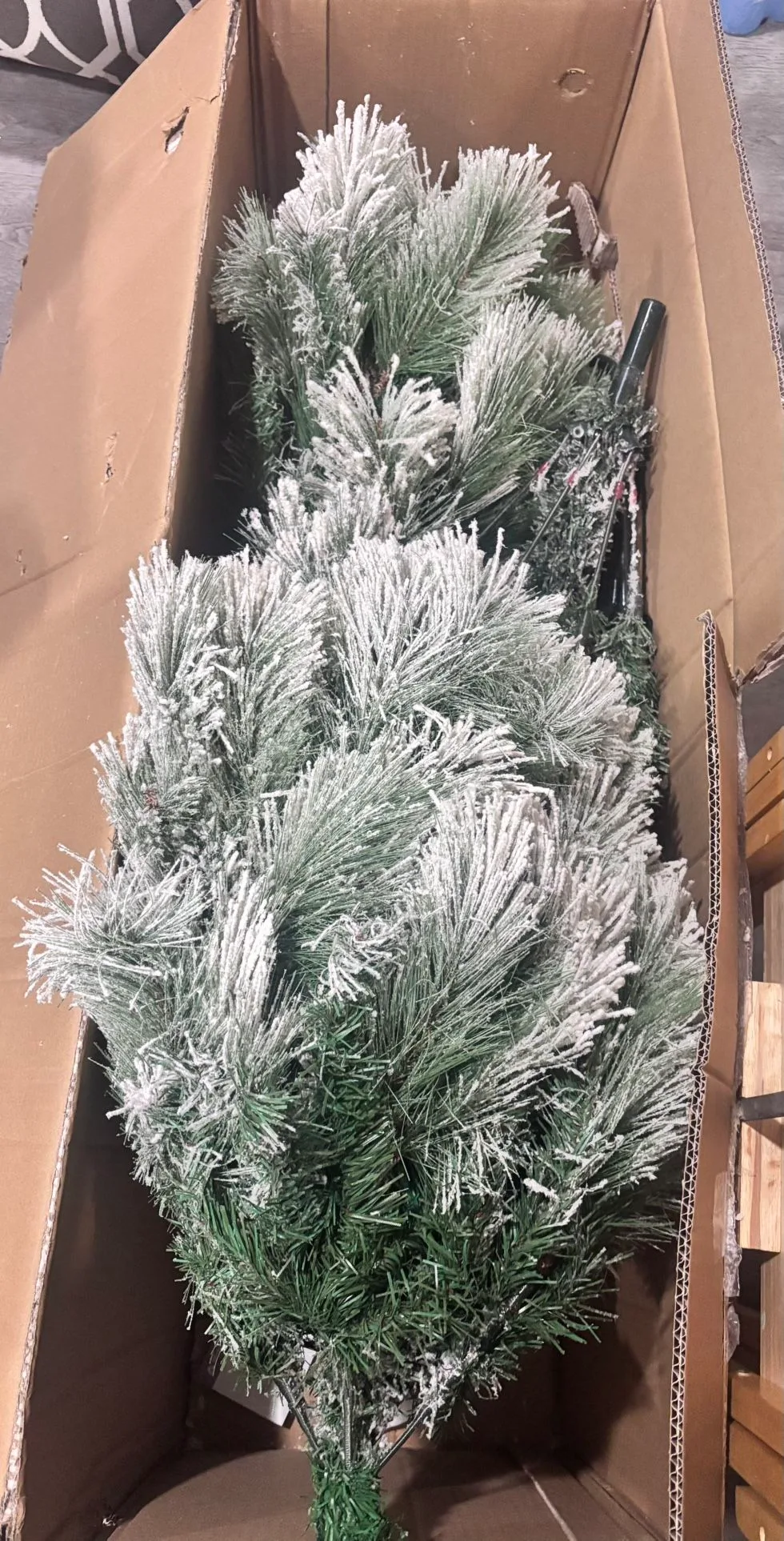 Costway 6FT Flocked Christmas Tree image indicator(7)