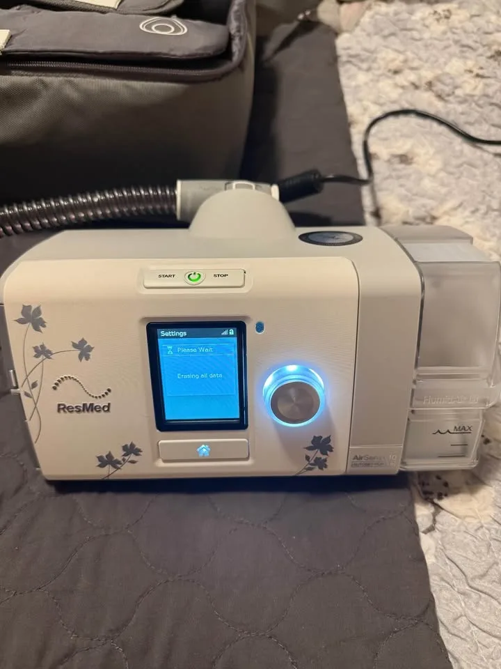 Airsense 10 for repair 225 hours with heated hose image indicator(2)