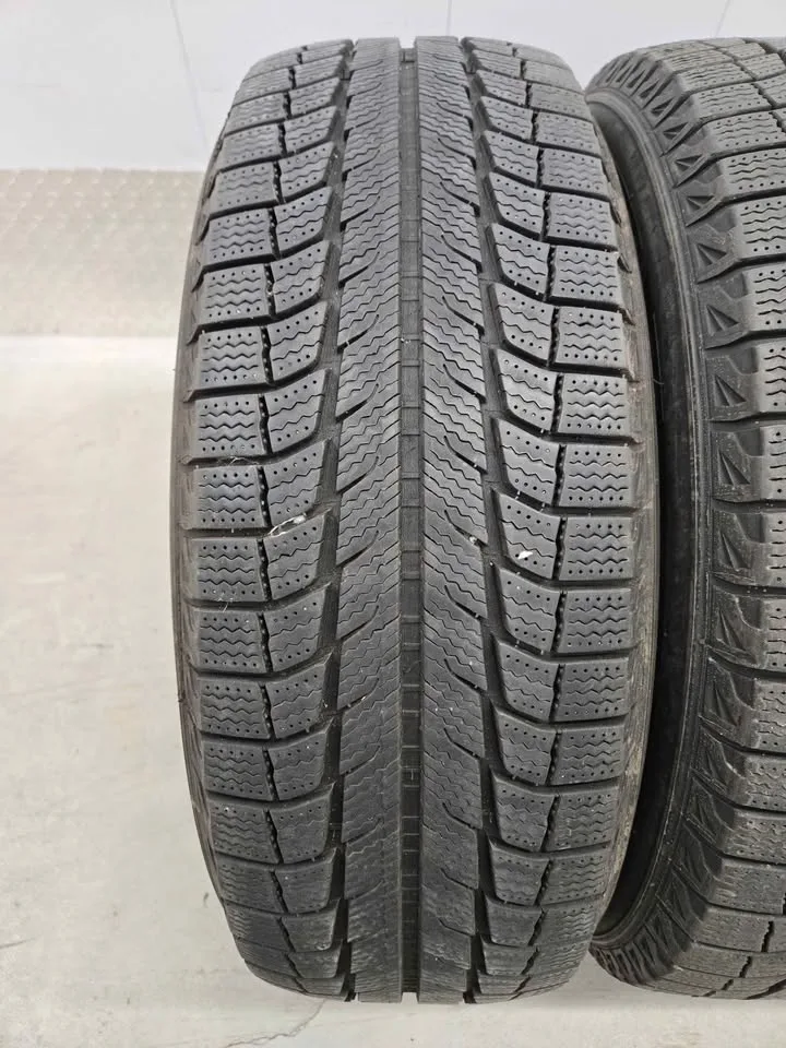 Michelin X-Ice Winter Tires- 225/65R17 image indicator(3)