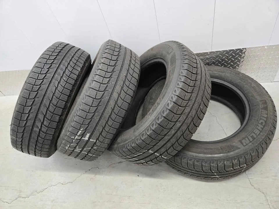 Michelin X-Ice Winter Tires- 225/65R17 image indicator(7)