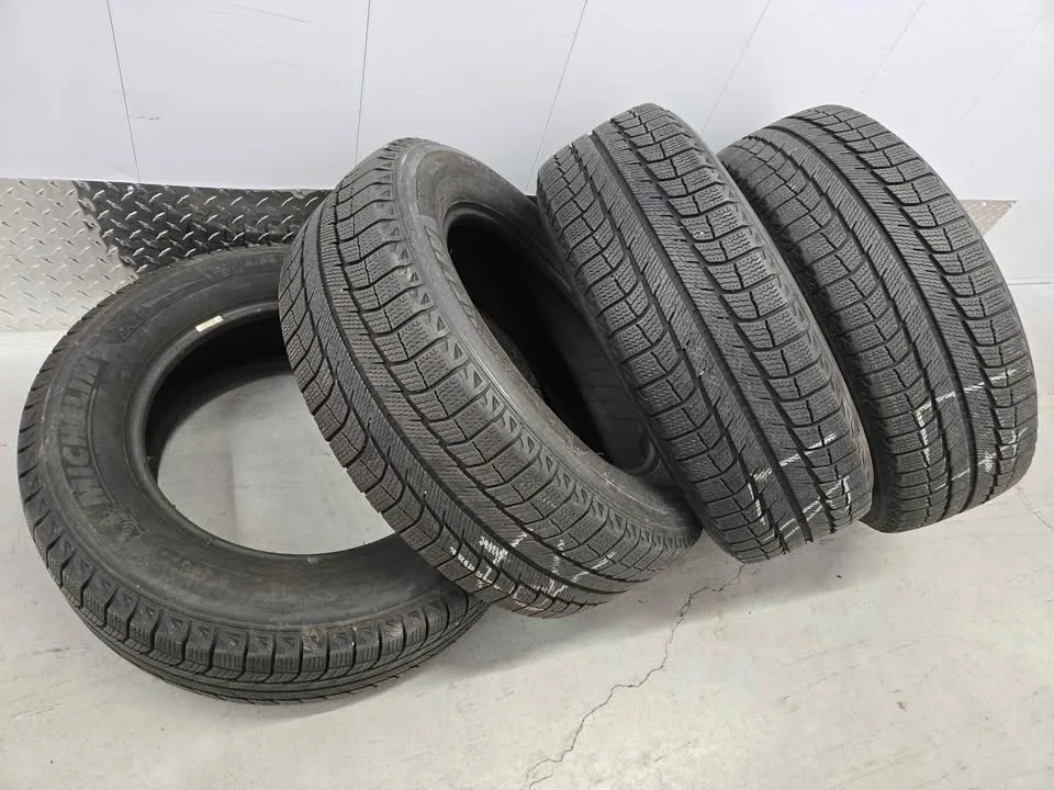 Michelin X-Ice Winter Tires- 225/65R17 image indicator(8)