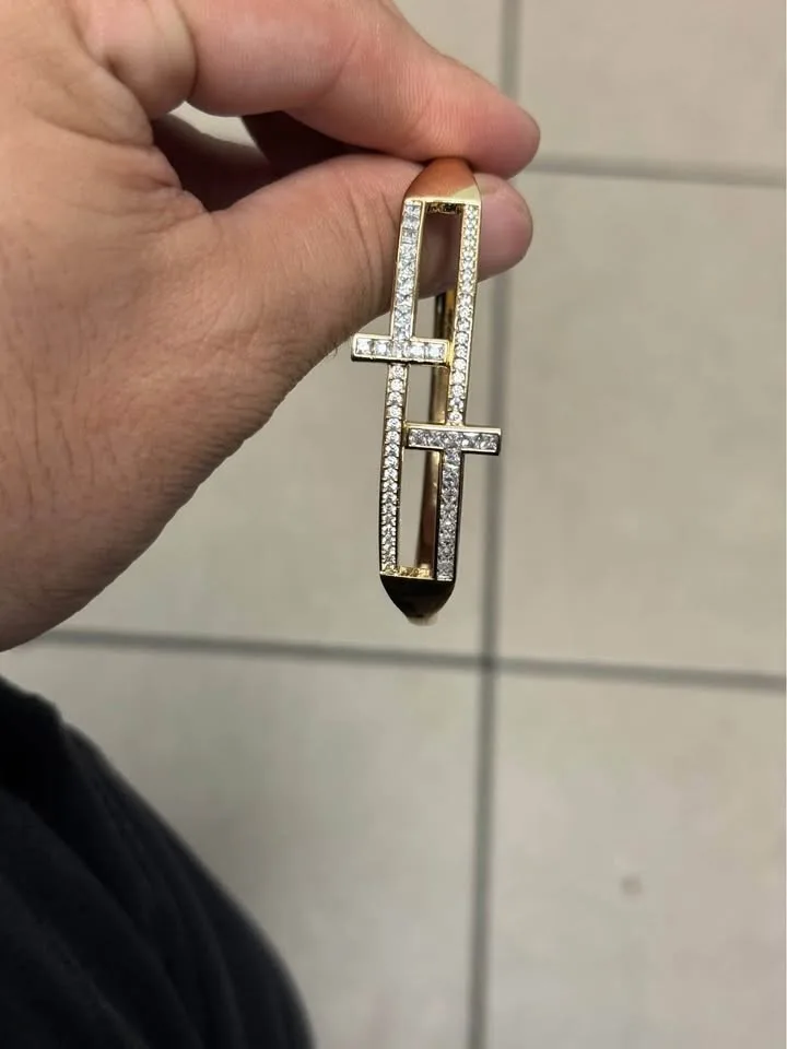 Cross shaped 14 K gold plated Bangel image indicator(2)