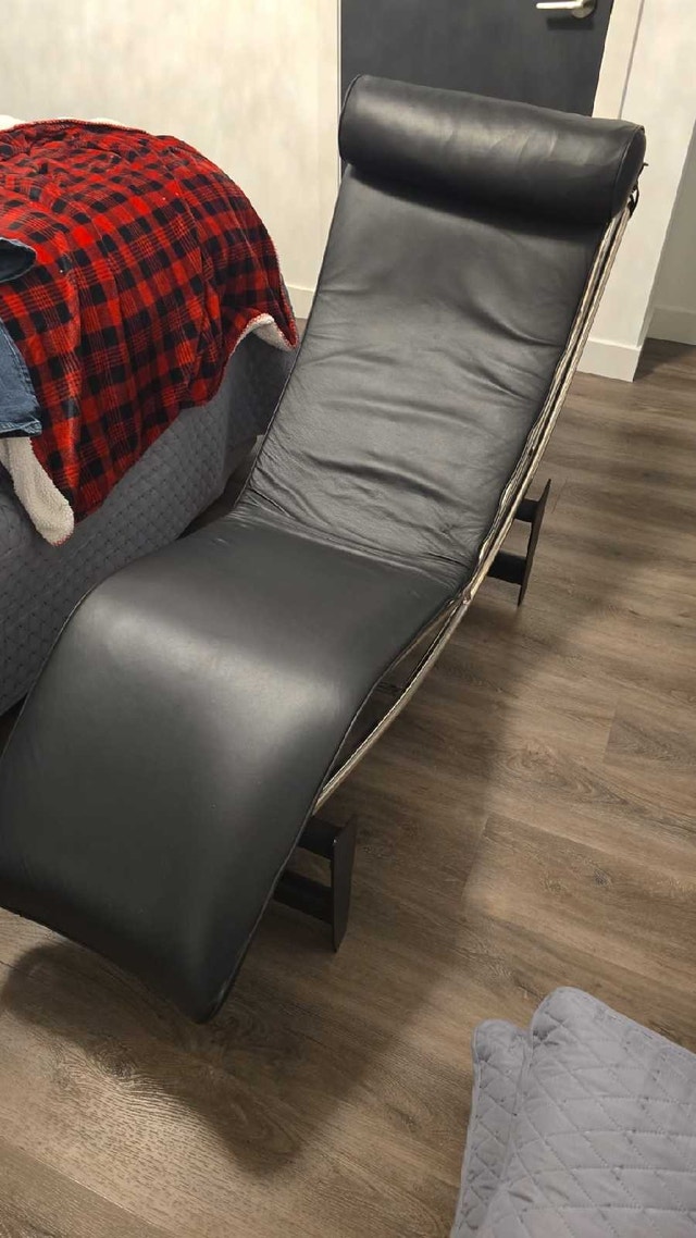LC4 Chaise Lounge - photo 2