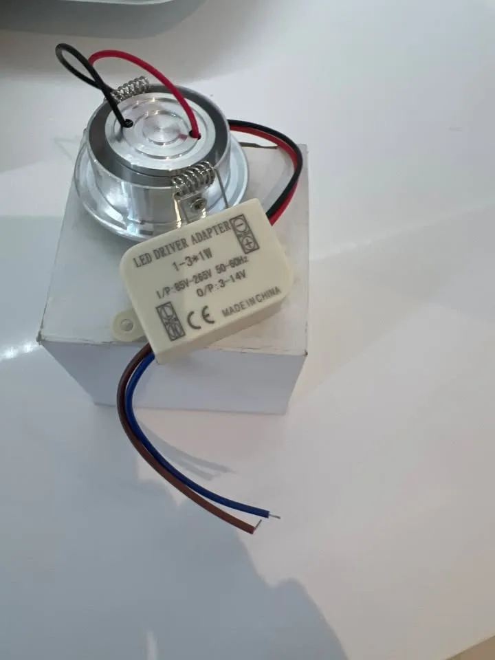 NEW 1W Gimbal Pot Light for Kitchen or Media Center image indicator(3)