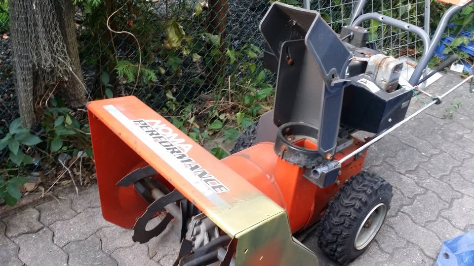 Noma Performance Snow Blower - photo 2