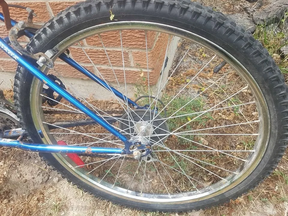 The 26" CCM Excel Mountain Bicycle image indicator(6)