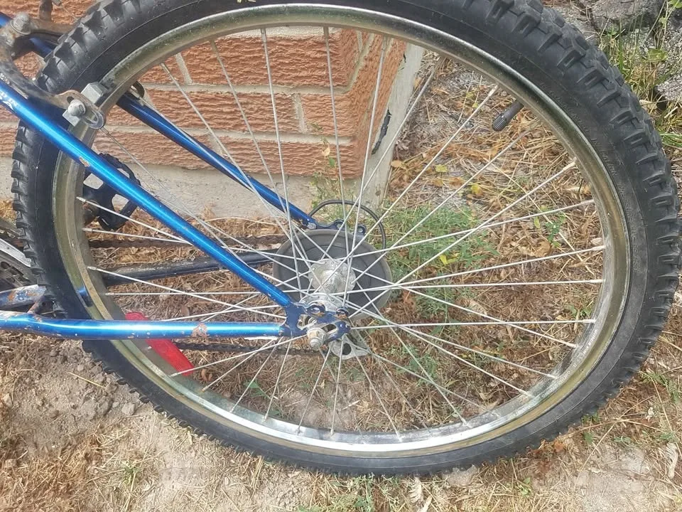 The 26" CCM Excel Mountain Bicycle image indicator(7)