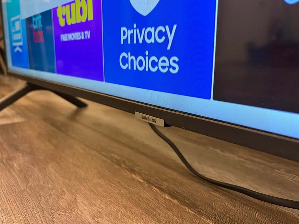 SAMSUNG 55” 4K UHD SMART LED TV image indicator(2)