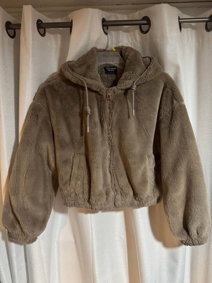 Blue/Pink/Brown Fur Jackets | $20 each - photo 5
