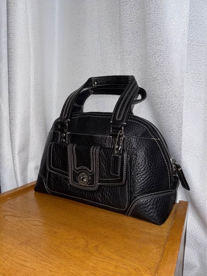 Coach Hamptons Handbag - photo 3