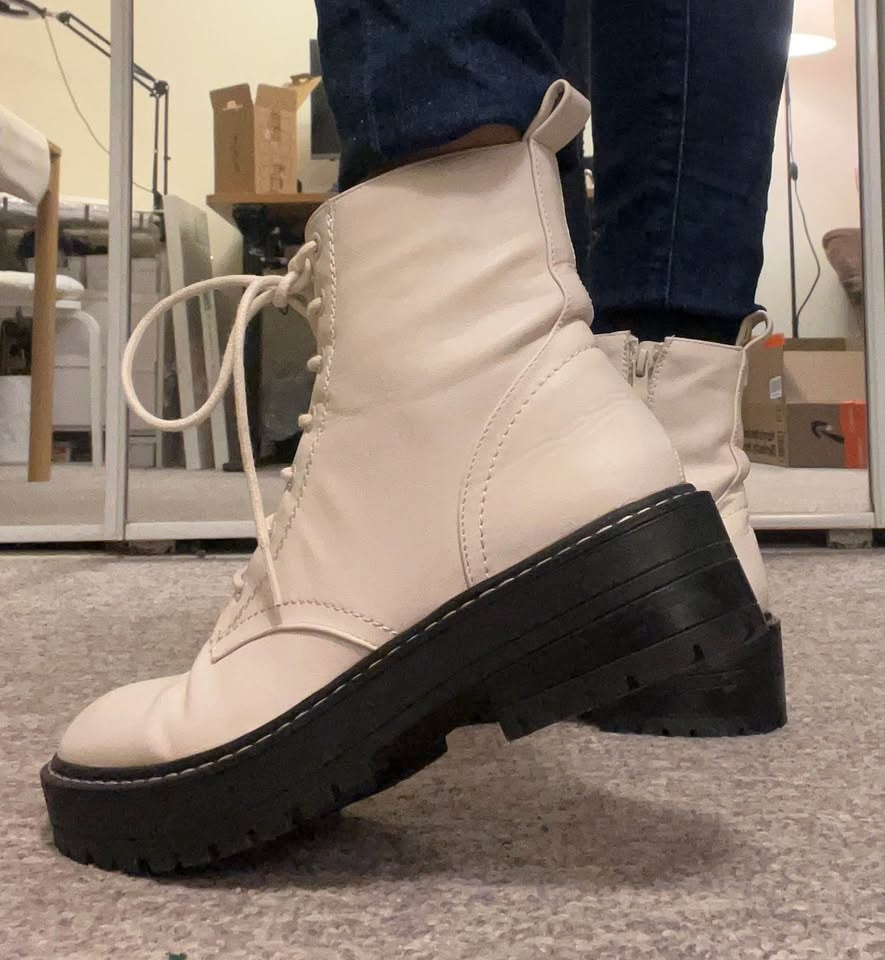 Stradivarius White Combat Boots – Size 40 / 9 – Like New - photo 5