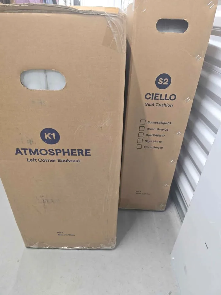 Sofa / With Ottoman image indicator(3)