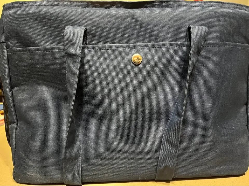 Pet carrier bag image indicator(2)