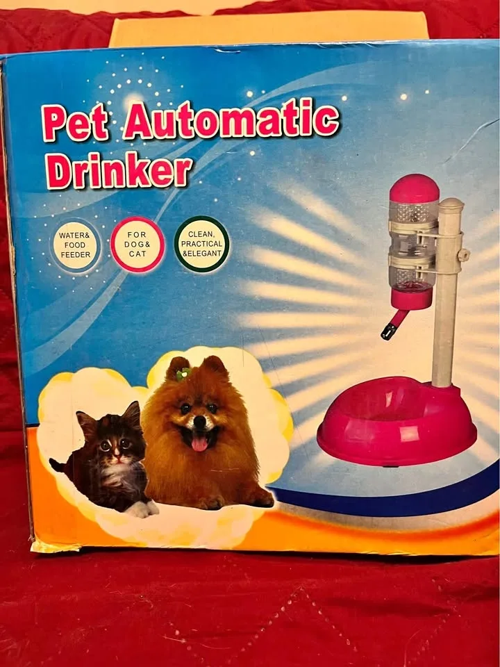 Water and food feeder for pet