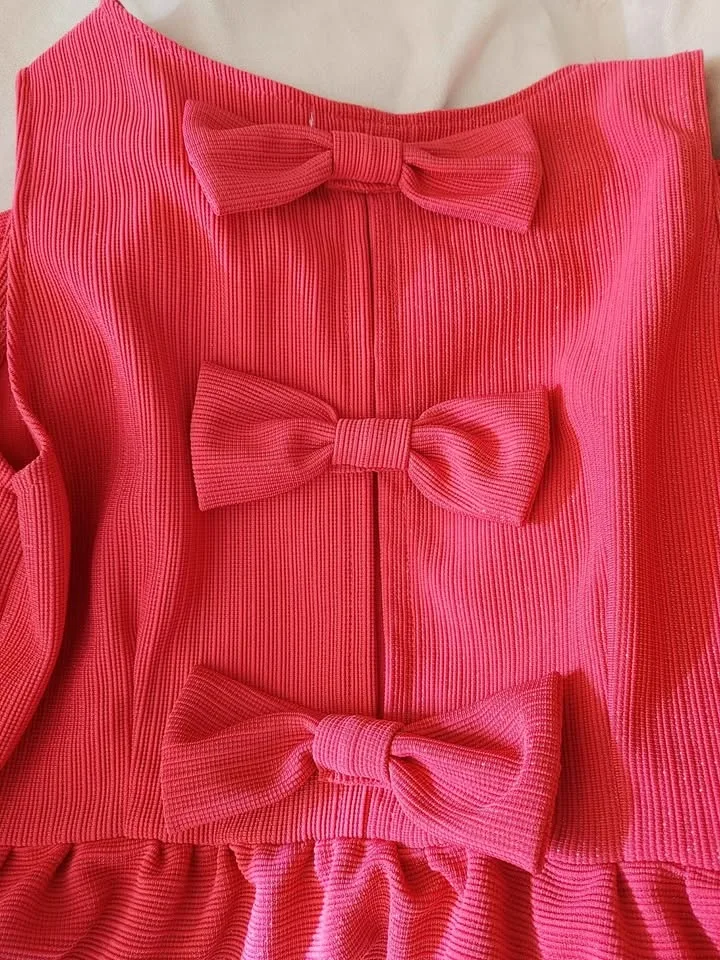 Bright Pink Rib-Knit Dress with Bows on the Back image indicator(3)