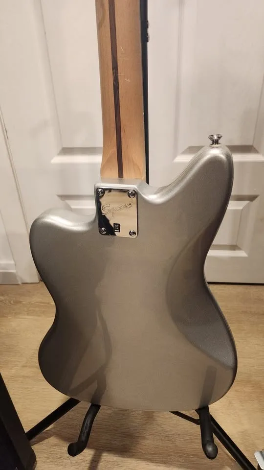 $400 Squier Jaguar PJ Bass Guitar - Short Scale - Silver image indicator(7)