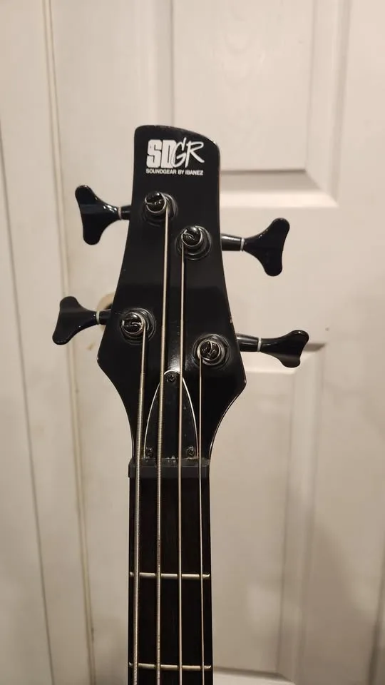 $350 Ibanez SR400 Active PJ Electric Bass Guitar image indicator(4)