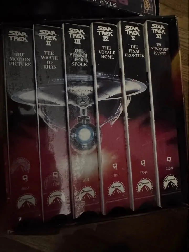 Star Trek complete VHS set image indicator(7)