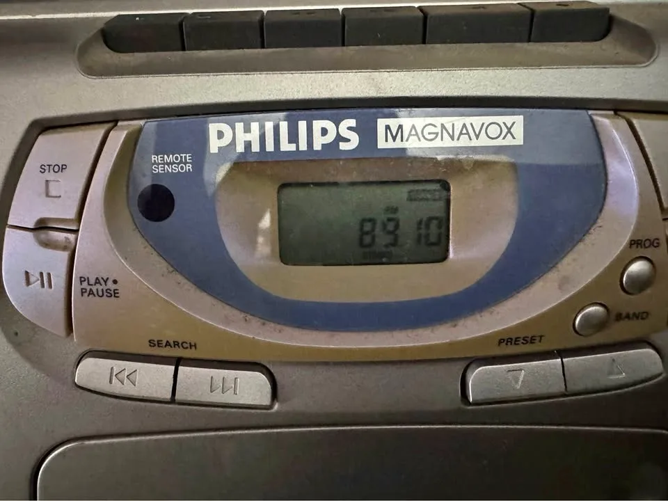 Phillips radio