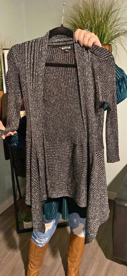 Shimmery Onyx Longline Cardigan – Elegant Metallic Knit. $40/OBO