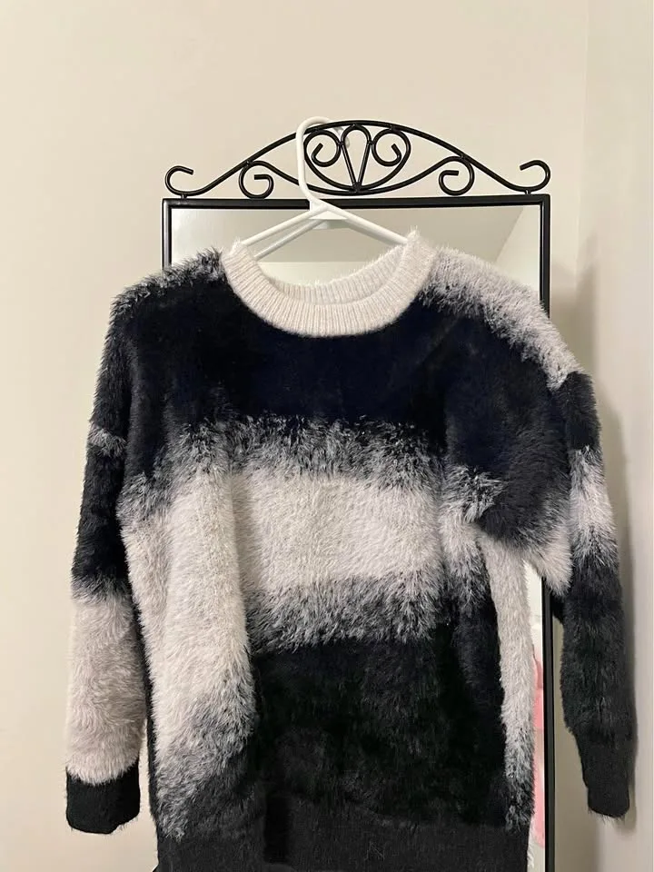 Black and white stripes sweater