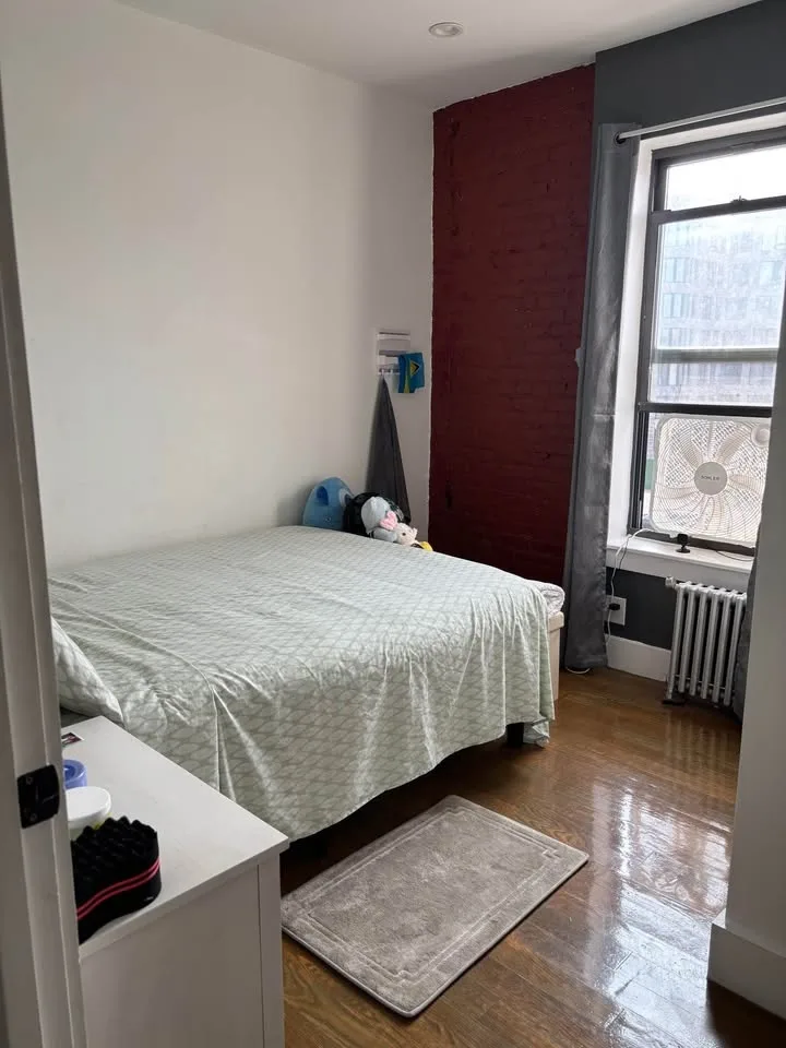 Private room for rent image indicator(4)