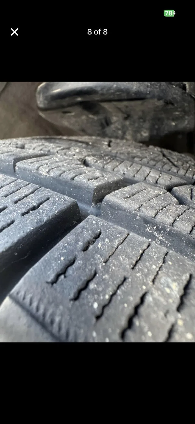 Yokohama Winter Tires and Rims 215/65/R16 image indicator(4)