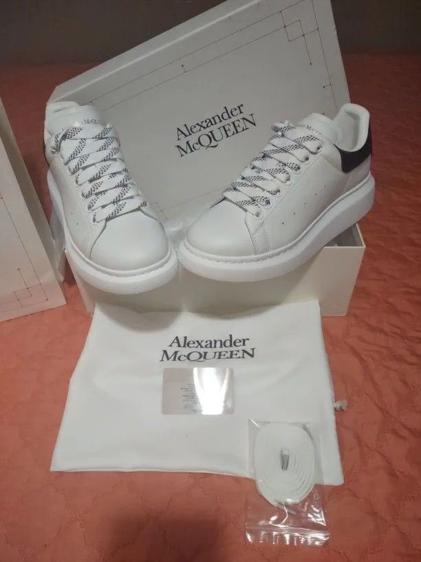 Alexander McQueen Size 40 Brand New With Receipt - photo 2
