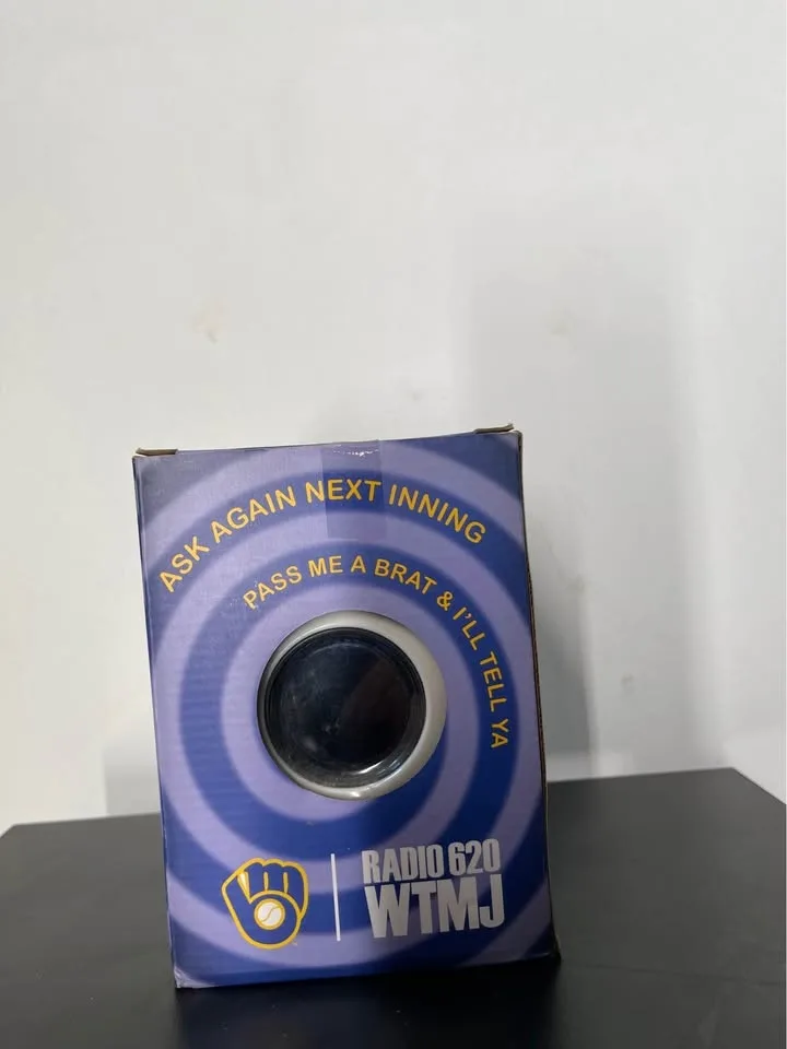 MILWAUKEE BREWERS BOB UECKER 8 Ball image indicator(3)