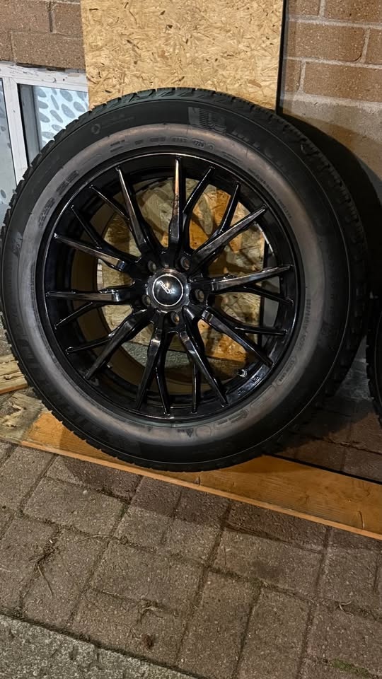 235/60R18 Lexus NX Michelin winter package - photo 2