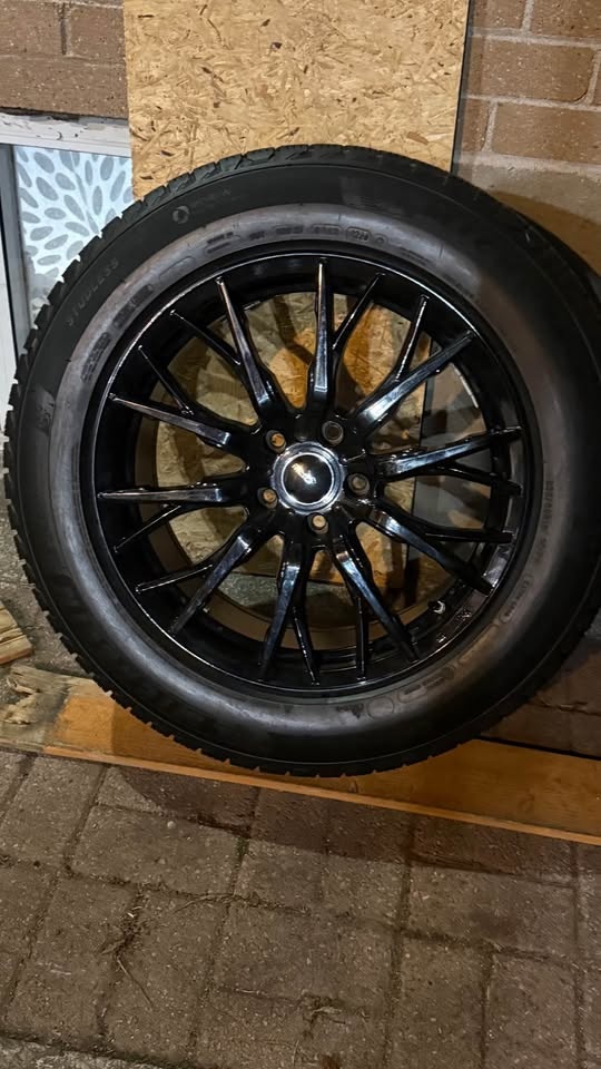 235/60R18 Lexus NX Michelin winter package - photo 5