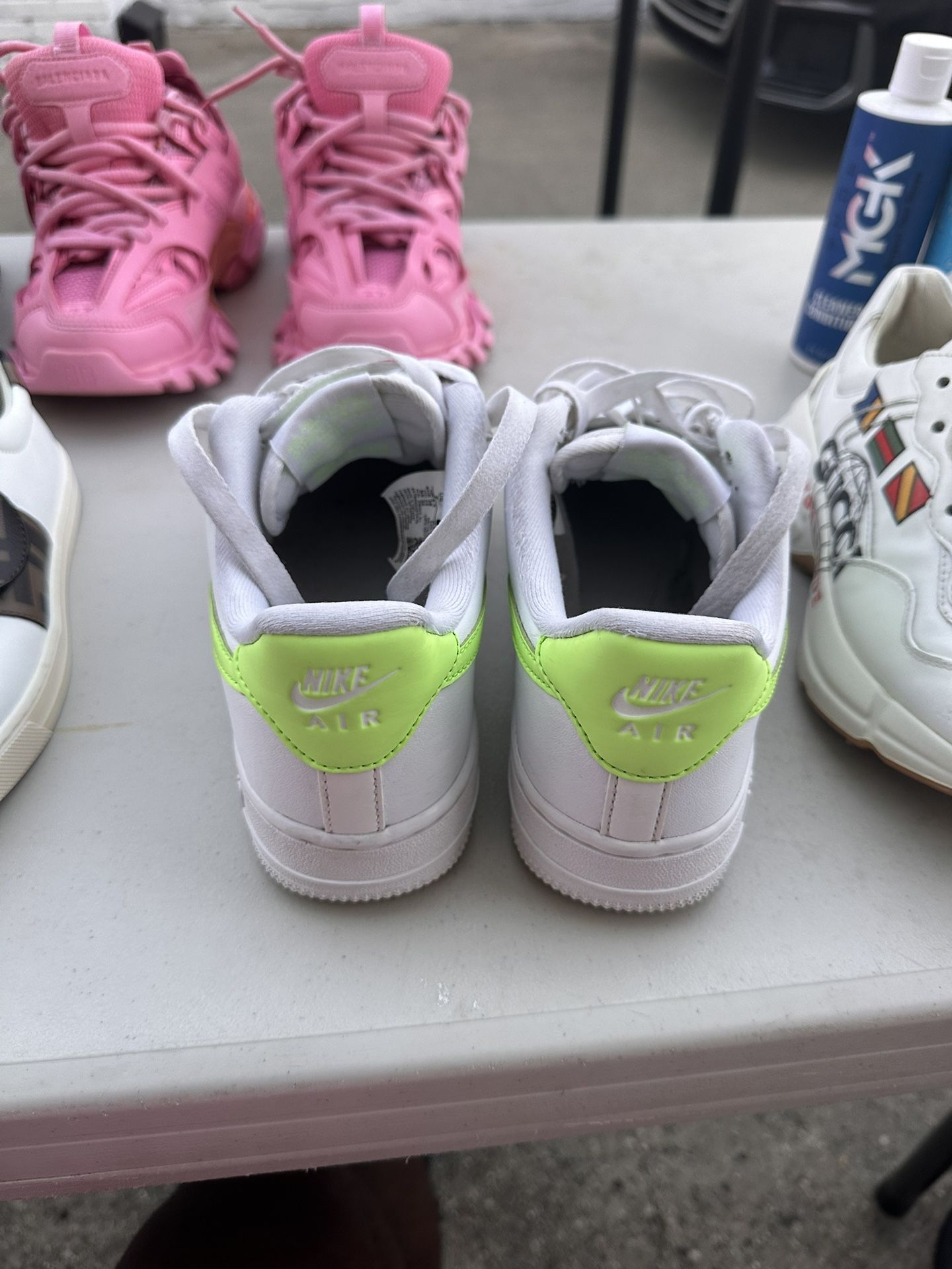 Neon and white Air Force 1 like new size 7 boys - photo 3