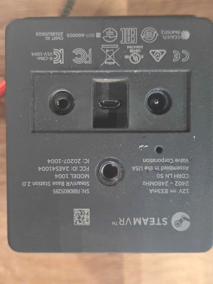 HTC SteamVR Base Station 2.0 99HATV000-00 VR0572 image indicator(2)