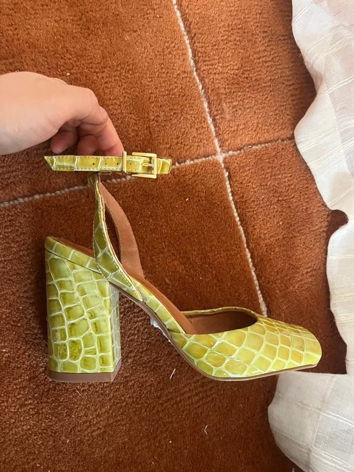 Chunky green croc leather heels size 7 - photo 2