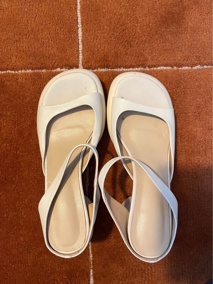 Jacqemus inspired chunky sandals size 6.5 - photo 3